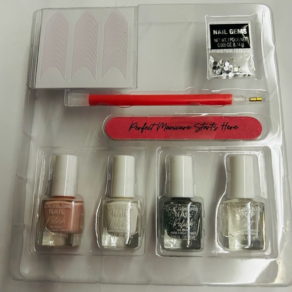 New L.A.Colors French Tip Manicure Set 8 Pieces All is Bright Nail Polish - Picture 13 of 15